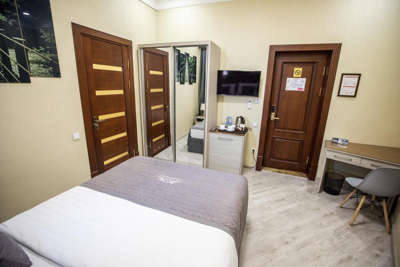 Leader Hotel Tasjkent Eksteriør billede